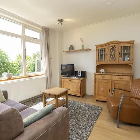 Beautiful Seaside Retreat Apartment De Koog (Texel)